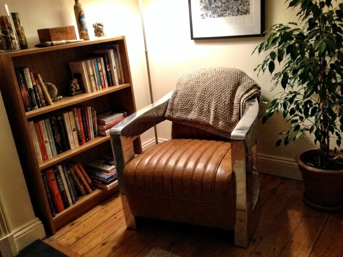 Havana Ribbed Aviator Armchair – Tan