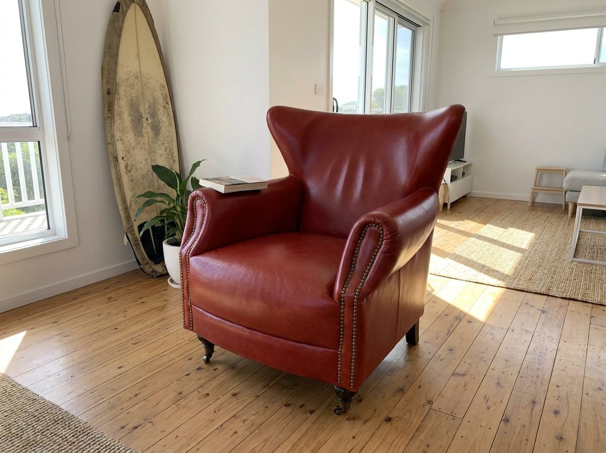 Postbox Smoking Chair – Pillar Red
